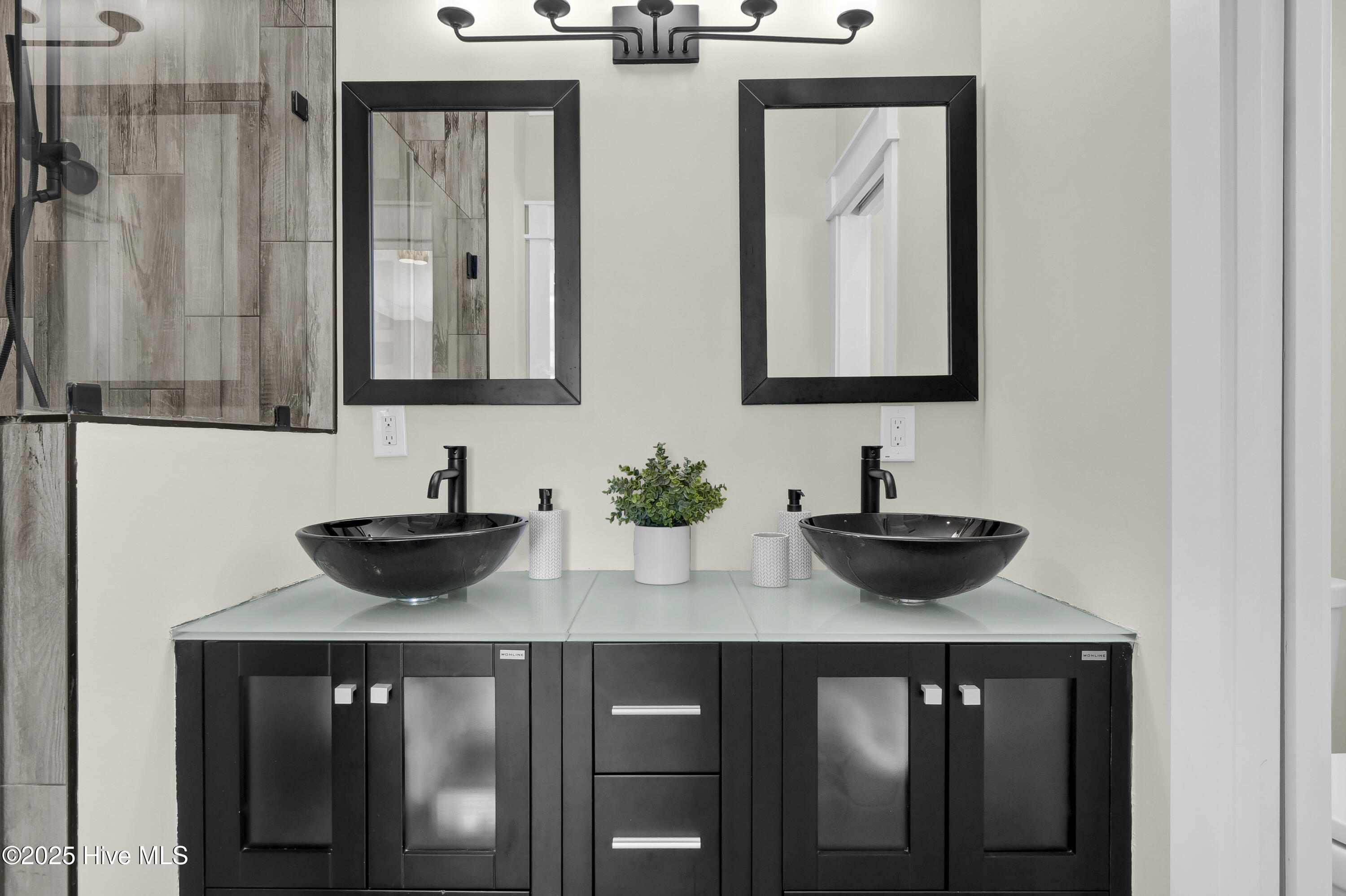 1017 Mallard Bay Road