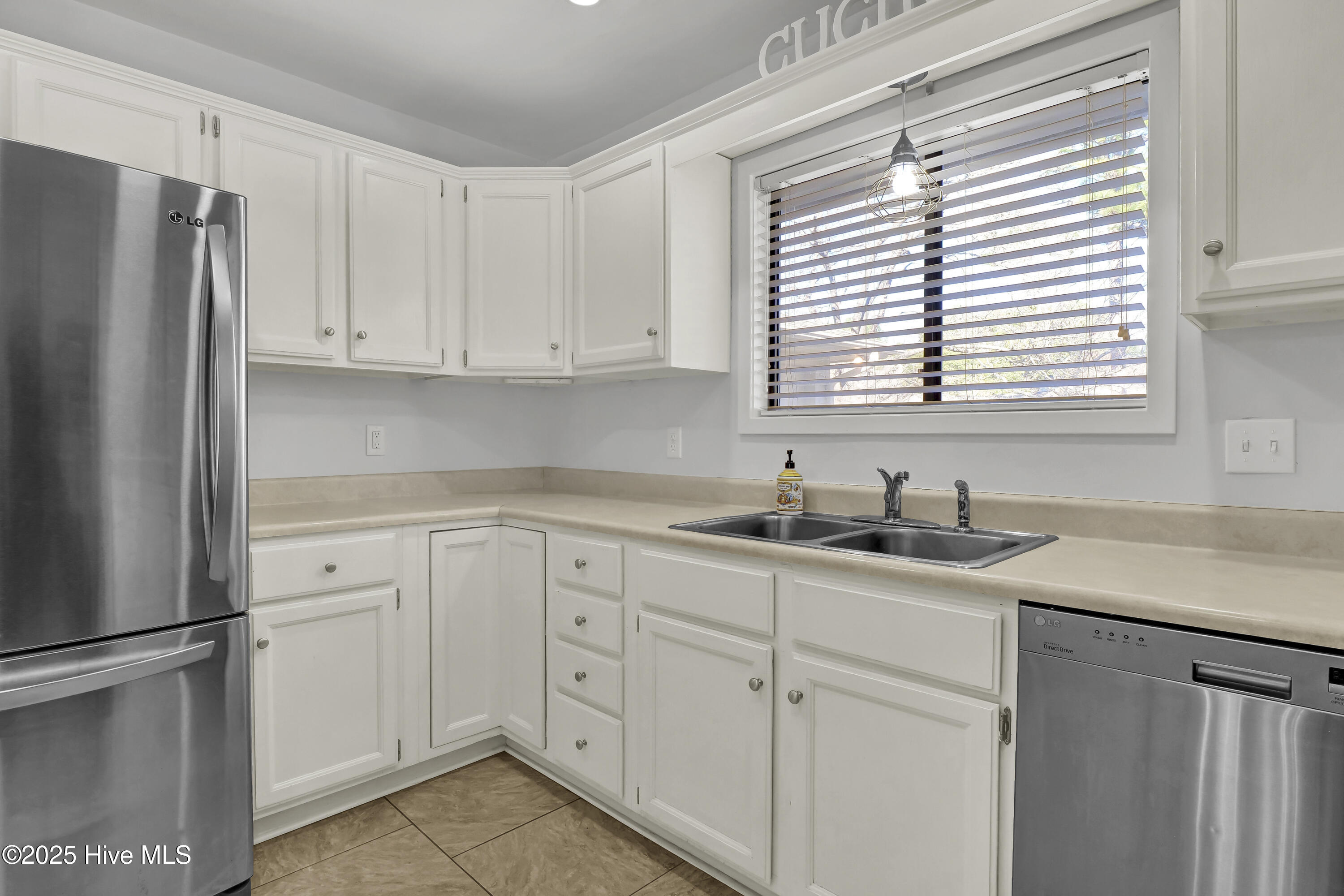 1210 Bayside Circle W