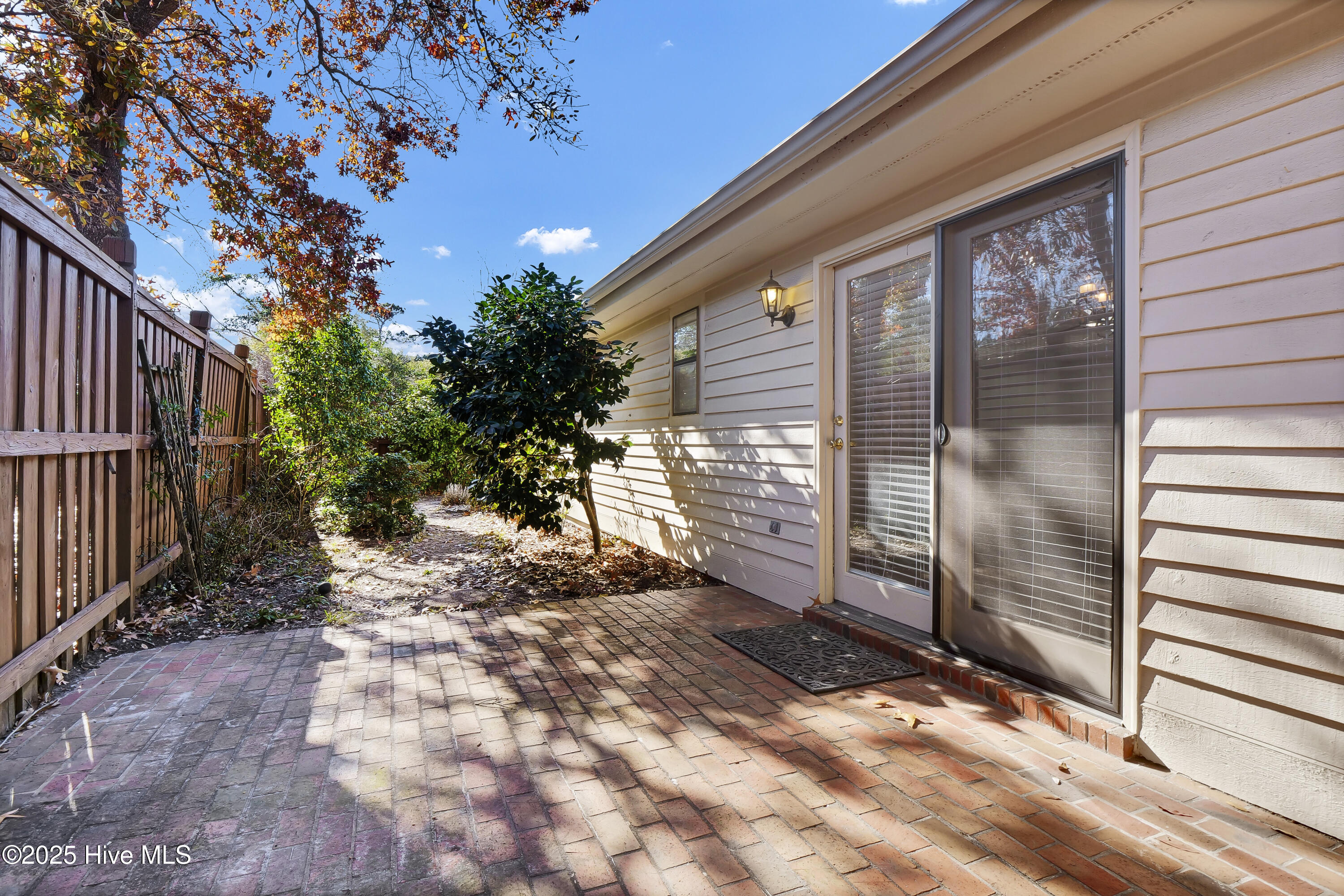 1210 Bayside Circle W