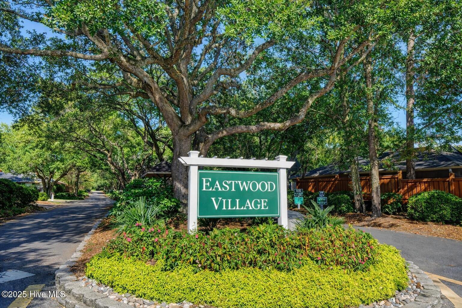 1210 Bayside Circle W