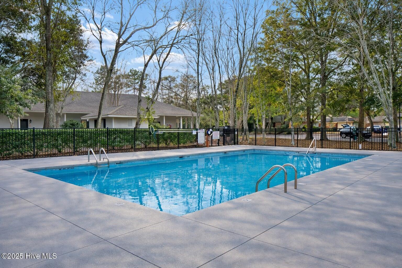 1210 Bayside Circle W