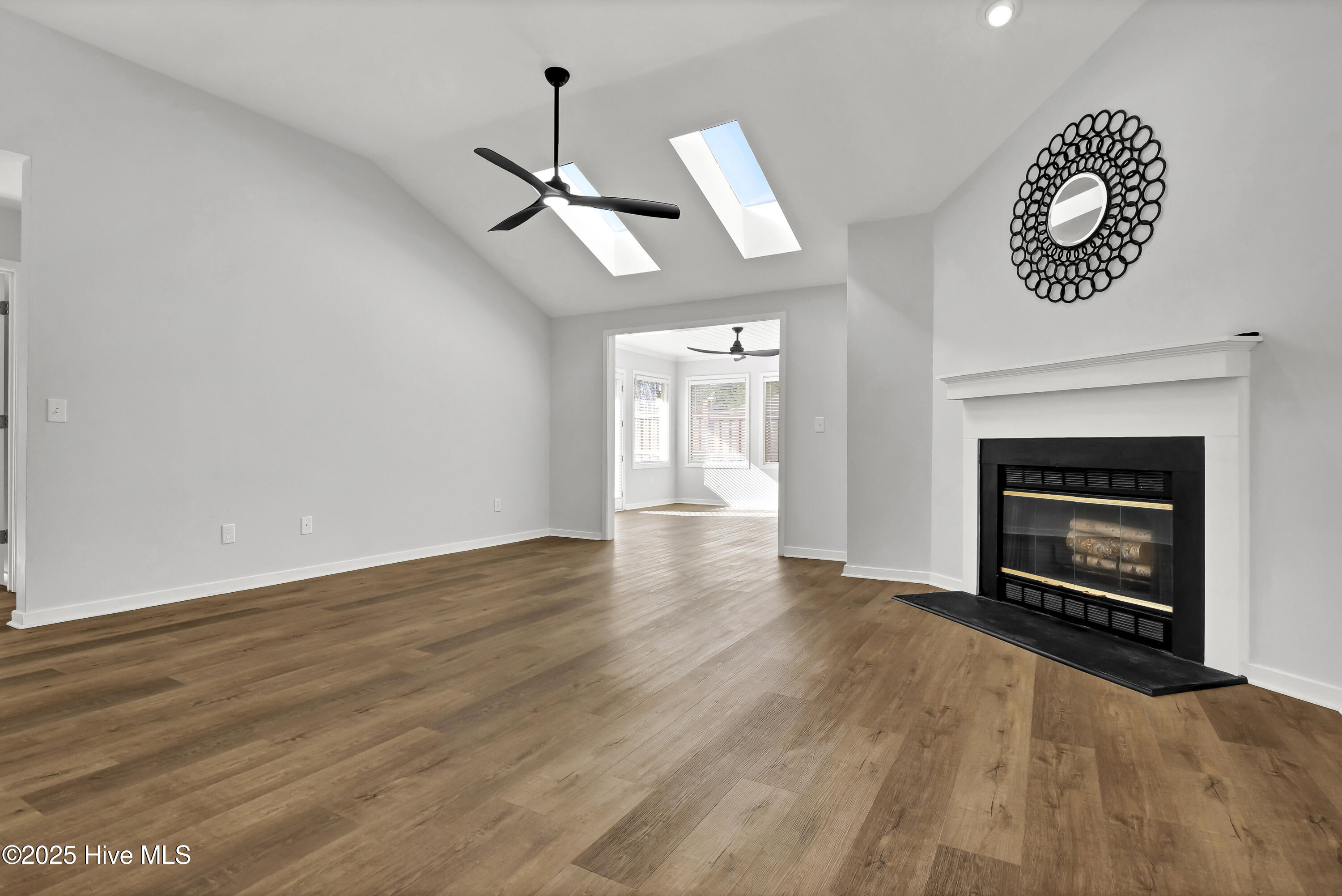 1210 Bayside Circle W