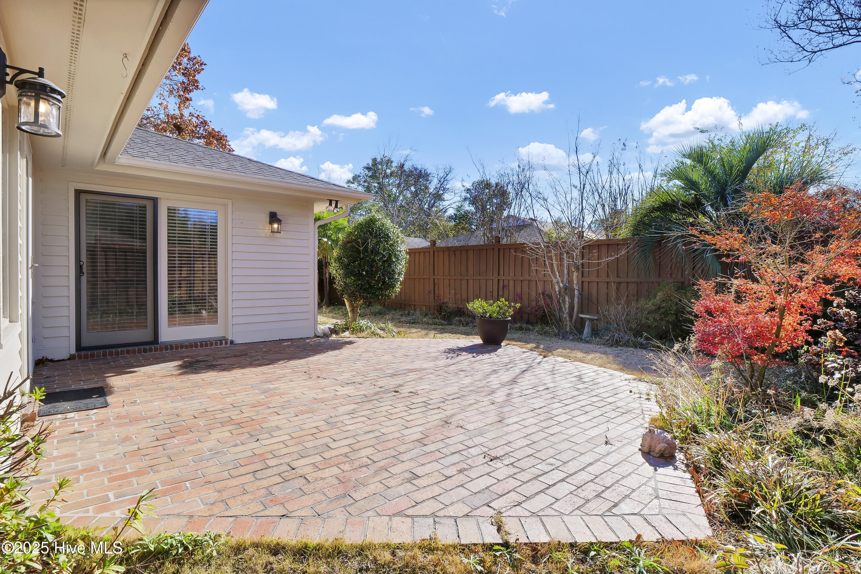 1210 Bayside Circle W