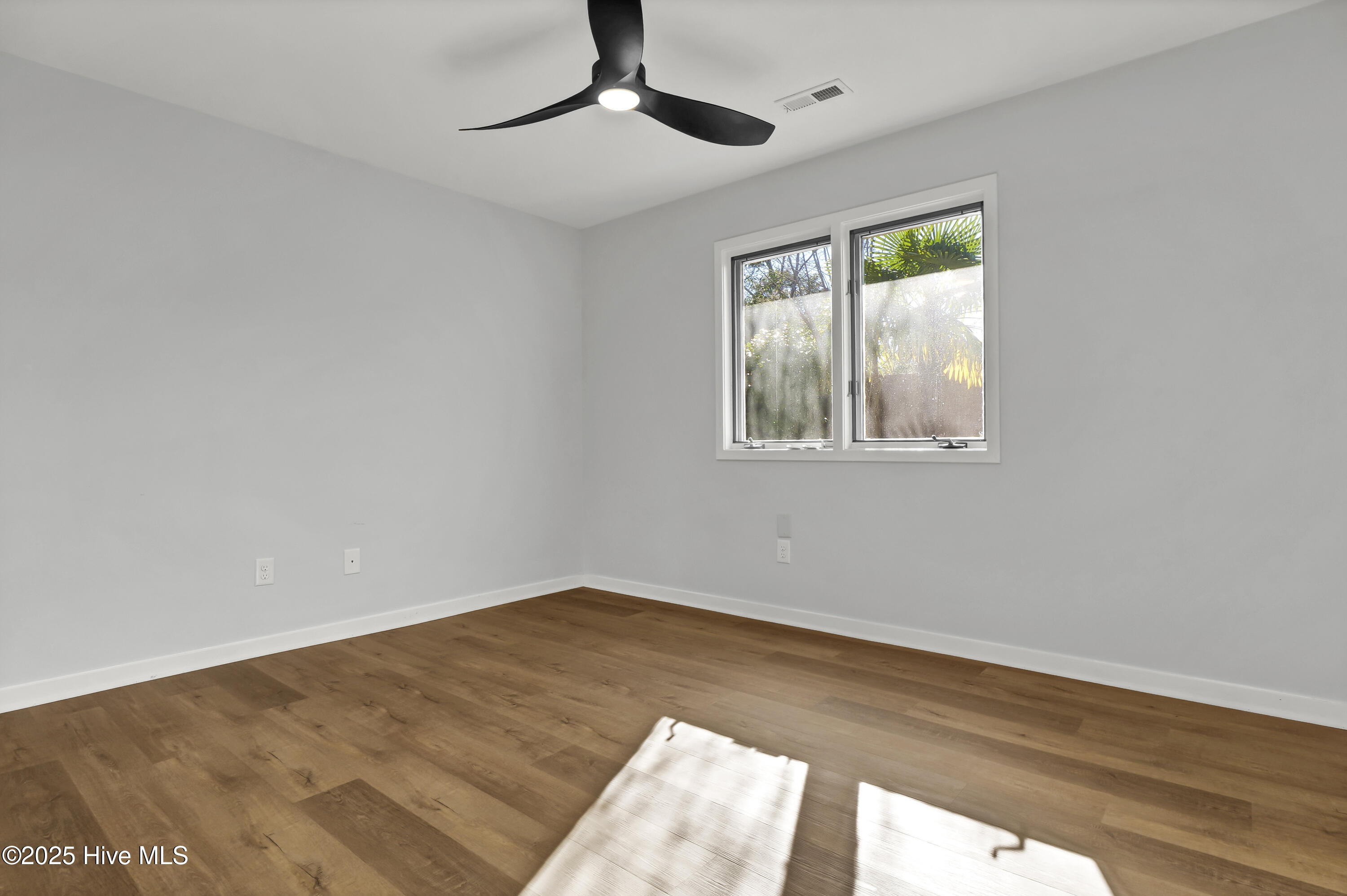 1210 Bayside Circle W