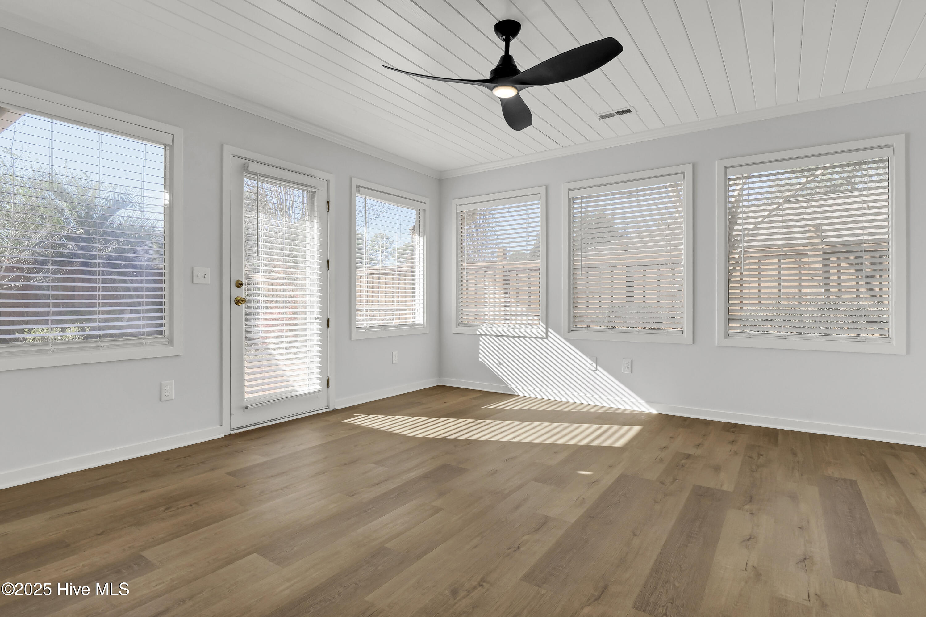 1210 Bayside Circle W