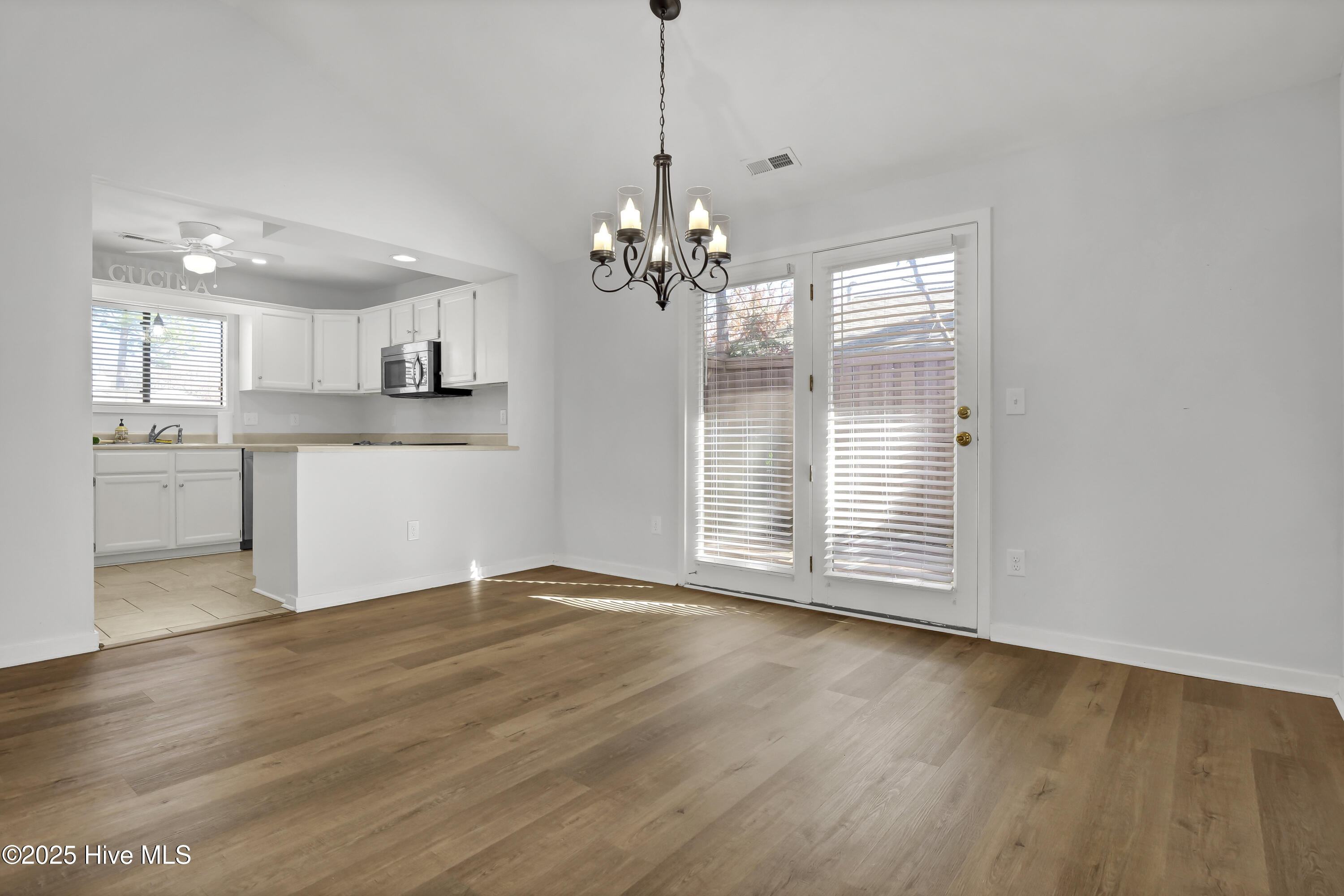 1210 Bayside Circle W