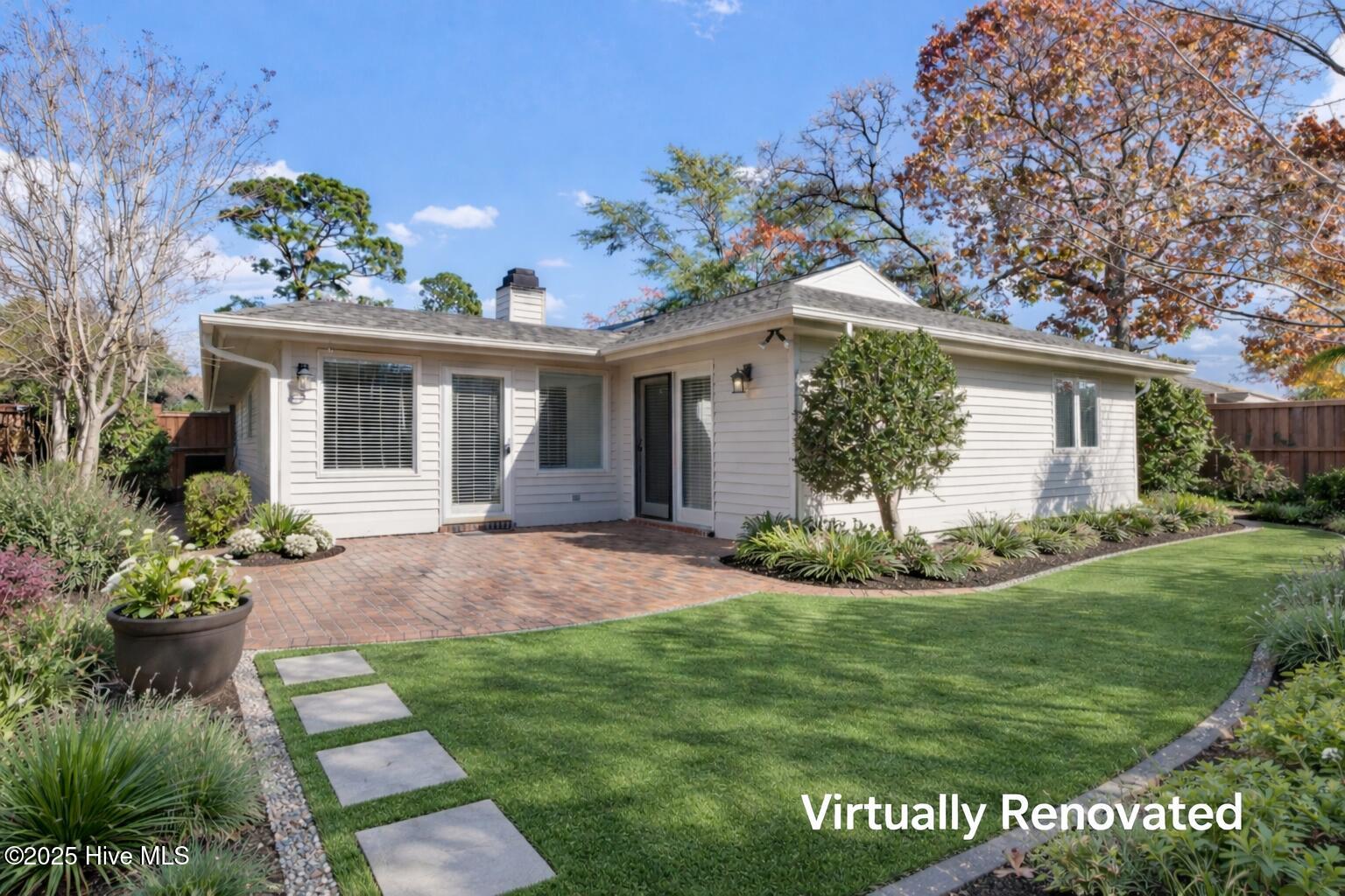 1210 Bayside Circle W