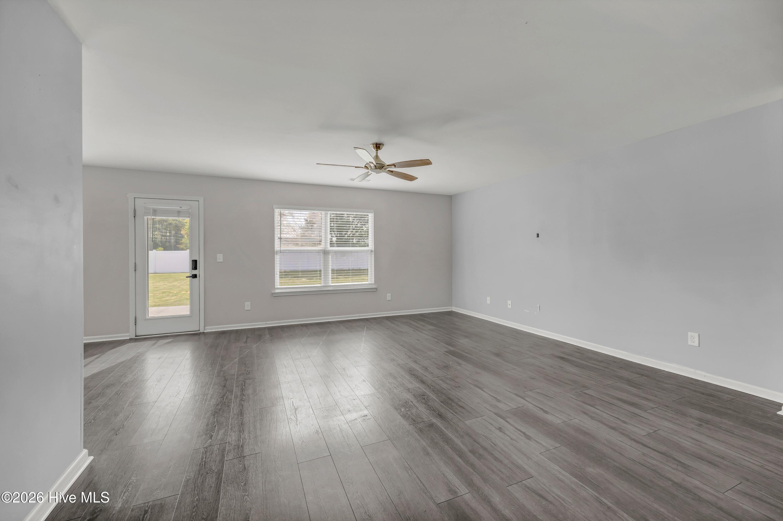 246 Fort Charles Drive NW