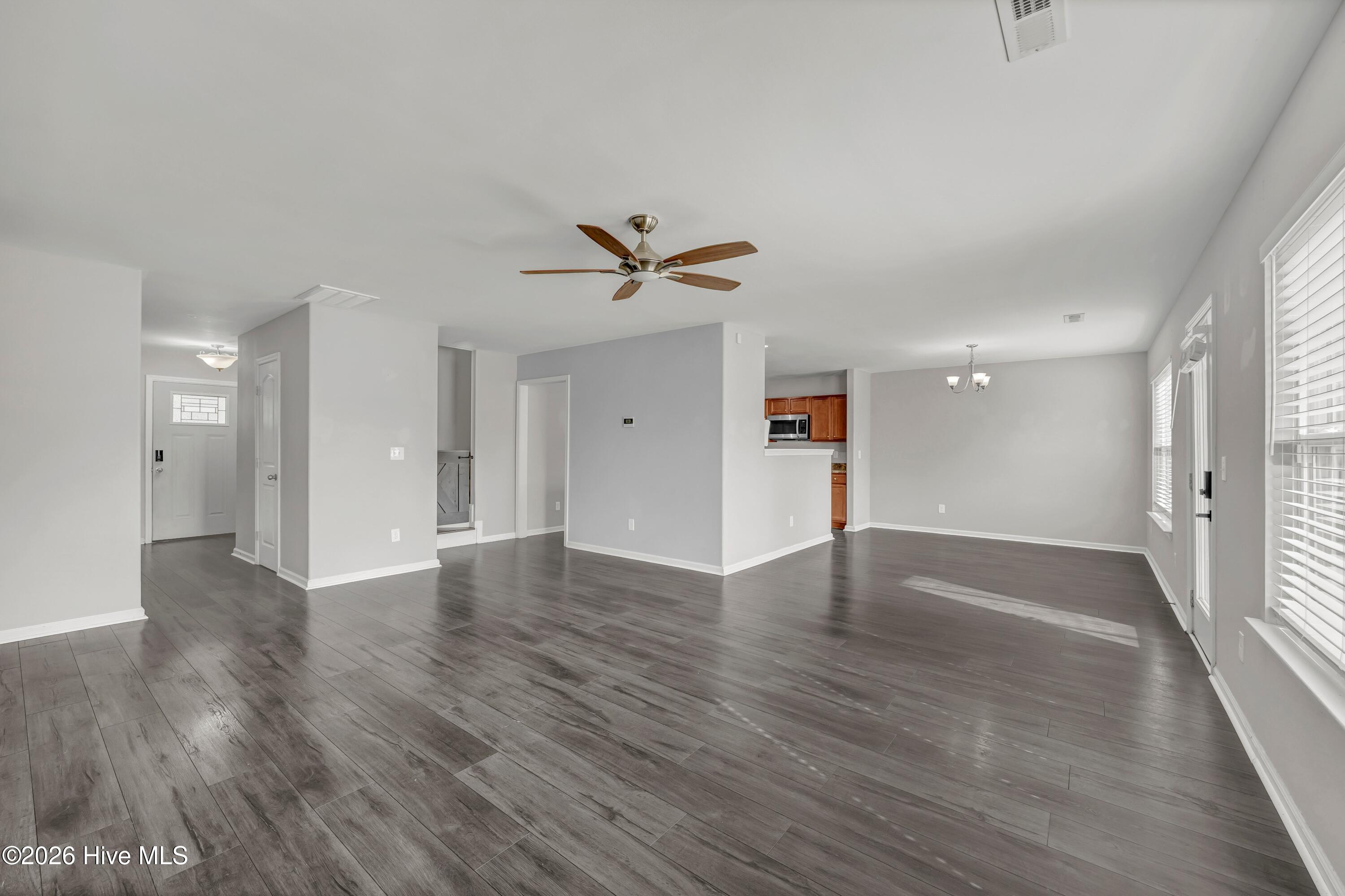 246 Fort Charles Drive NW