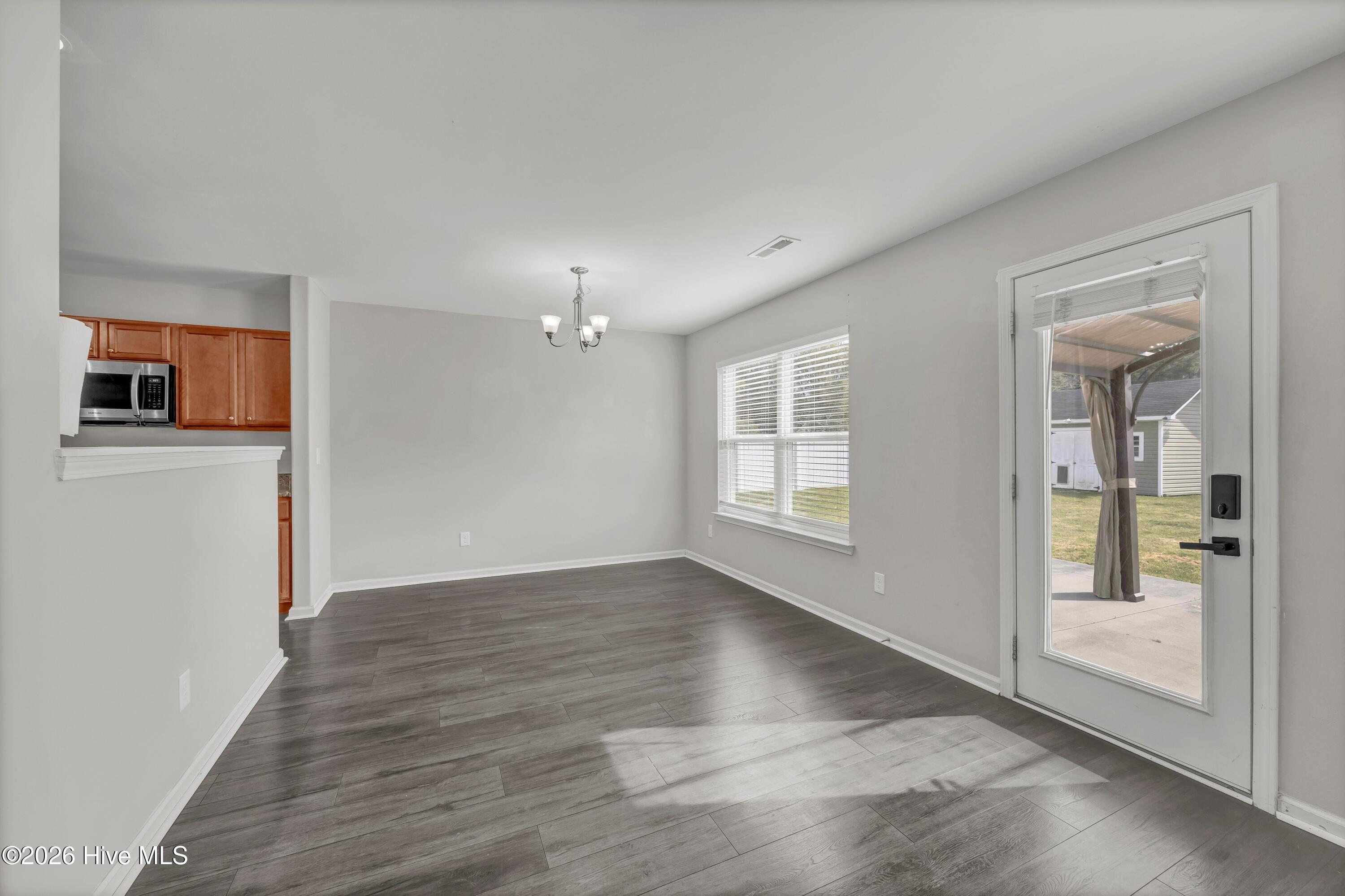 246 Fort Charles Drive NW