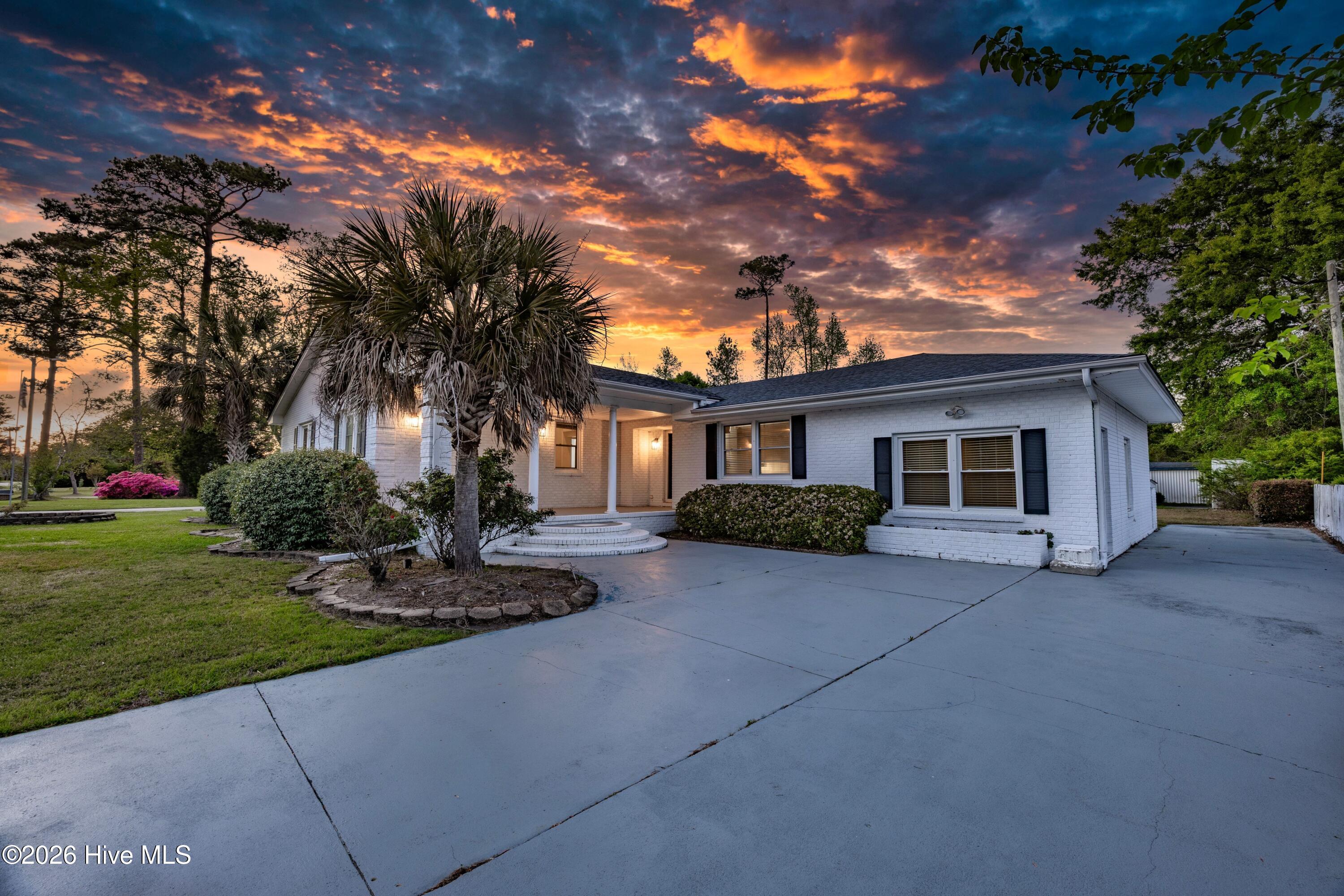 241 Pilgrim Circle