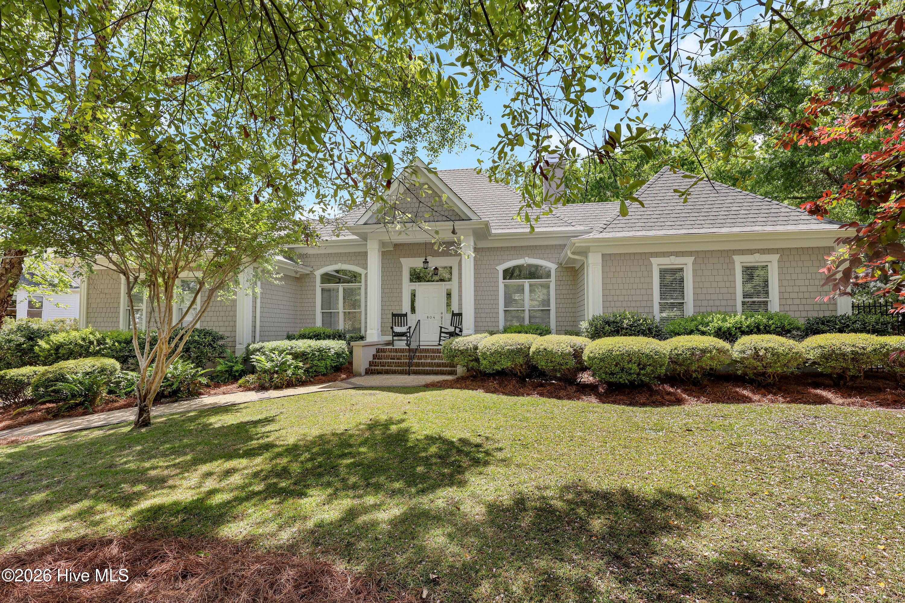 804 Oak Creek Place