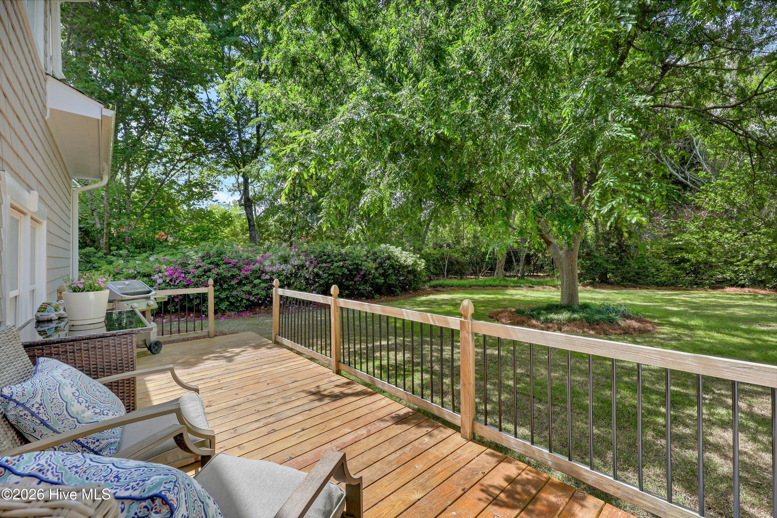 804 Oak Creek Place