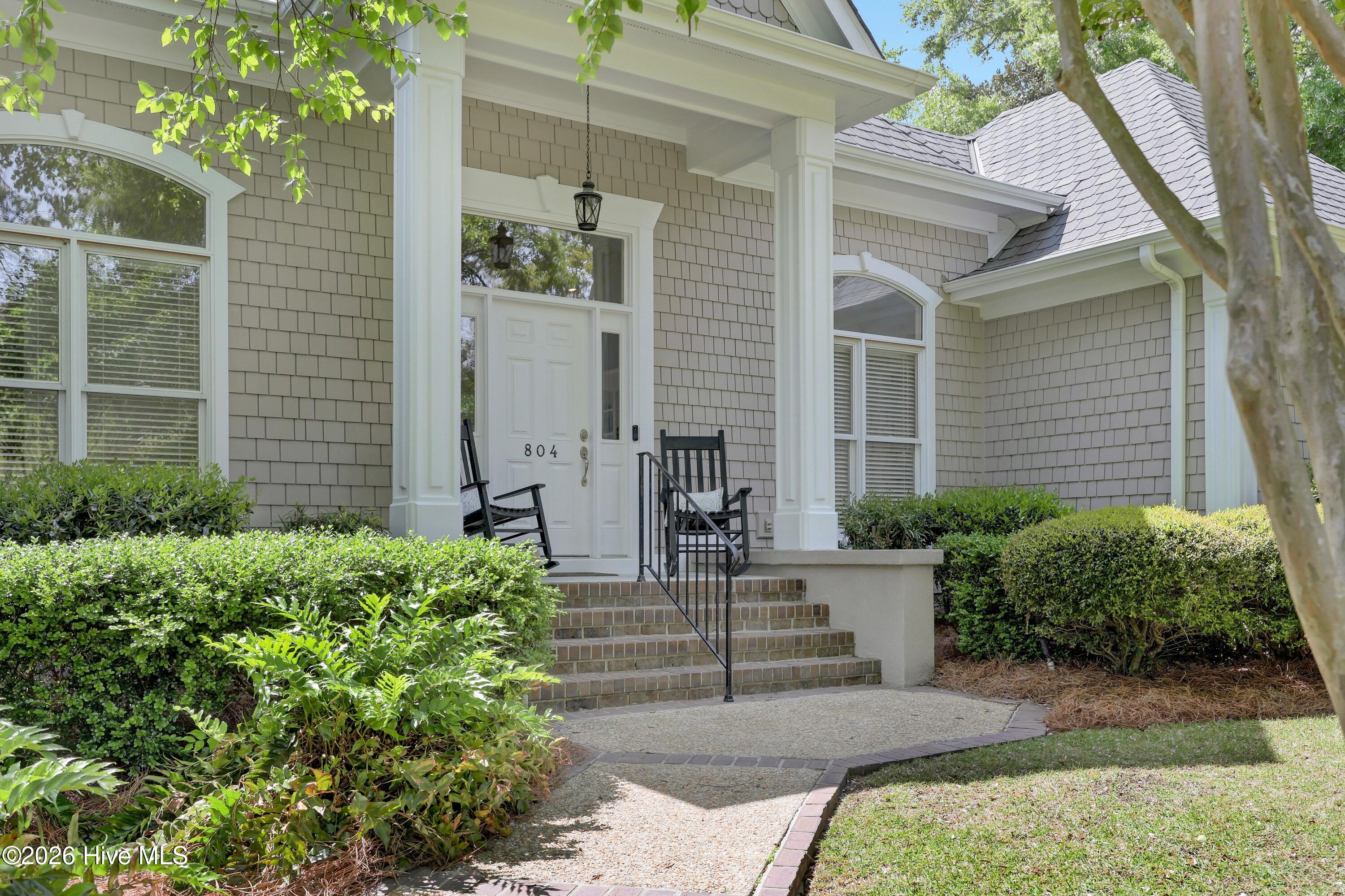 804 Oak Creek Place