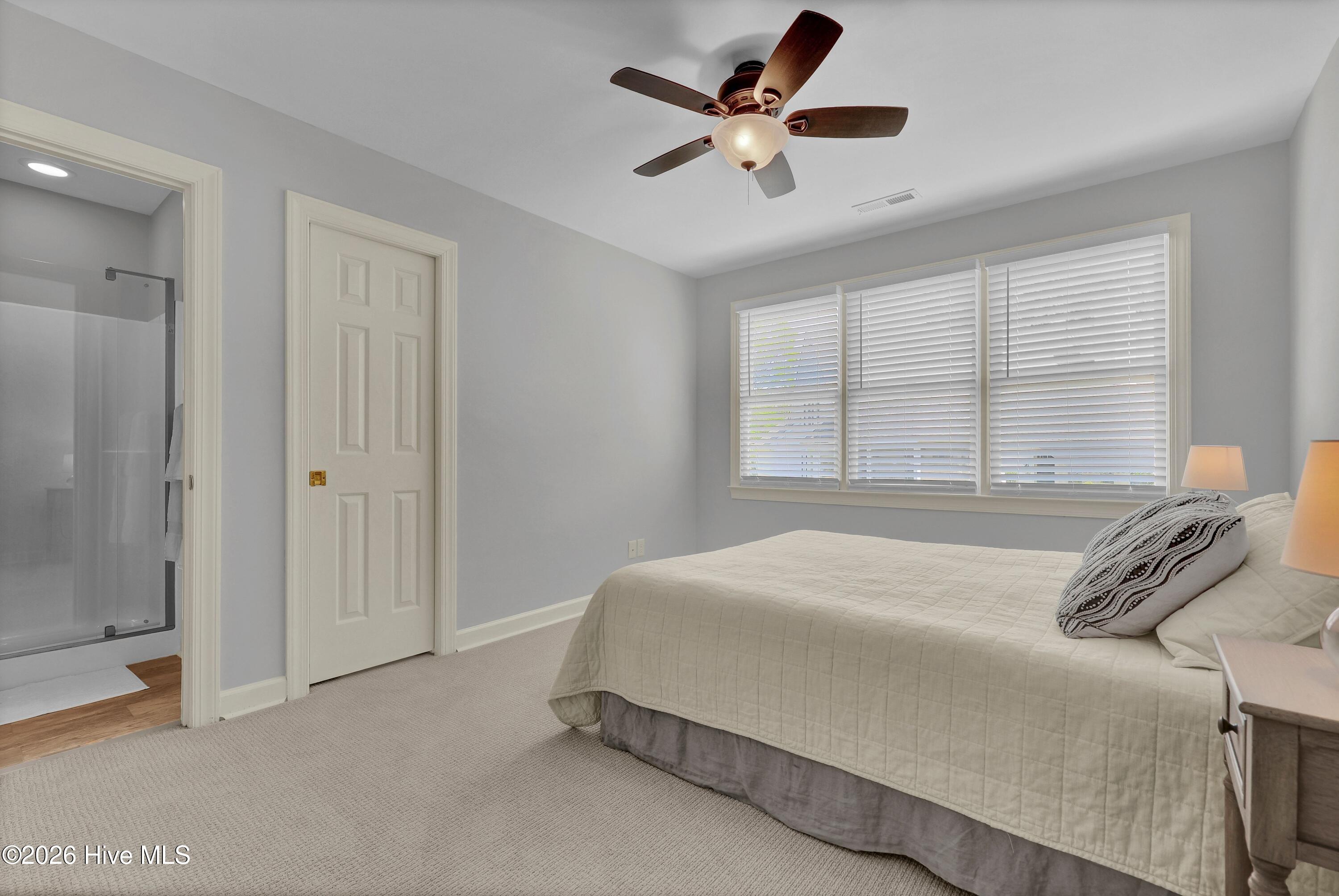 804 Oak Creek Place