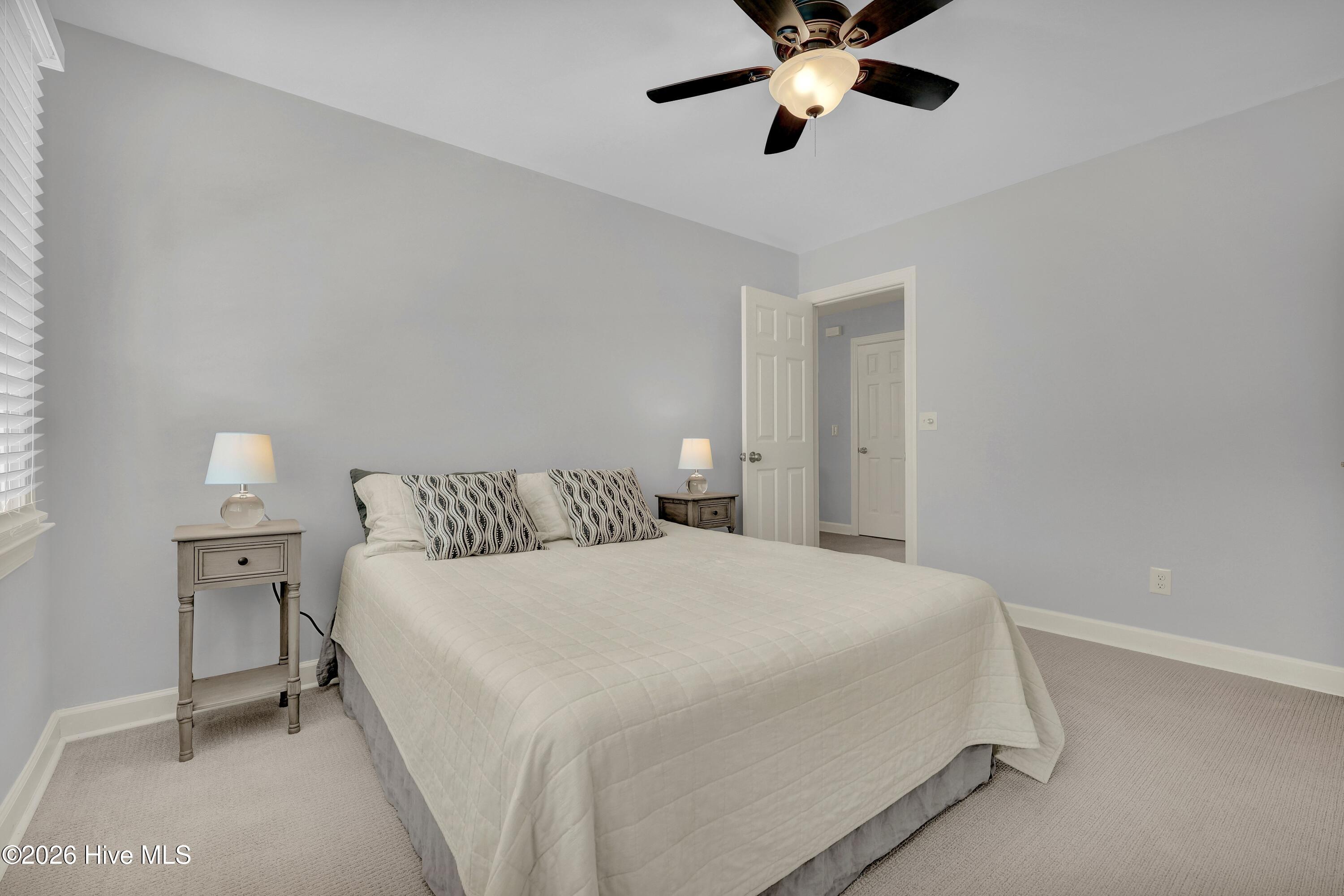 804 Oak Creek Place