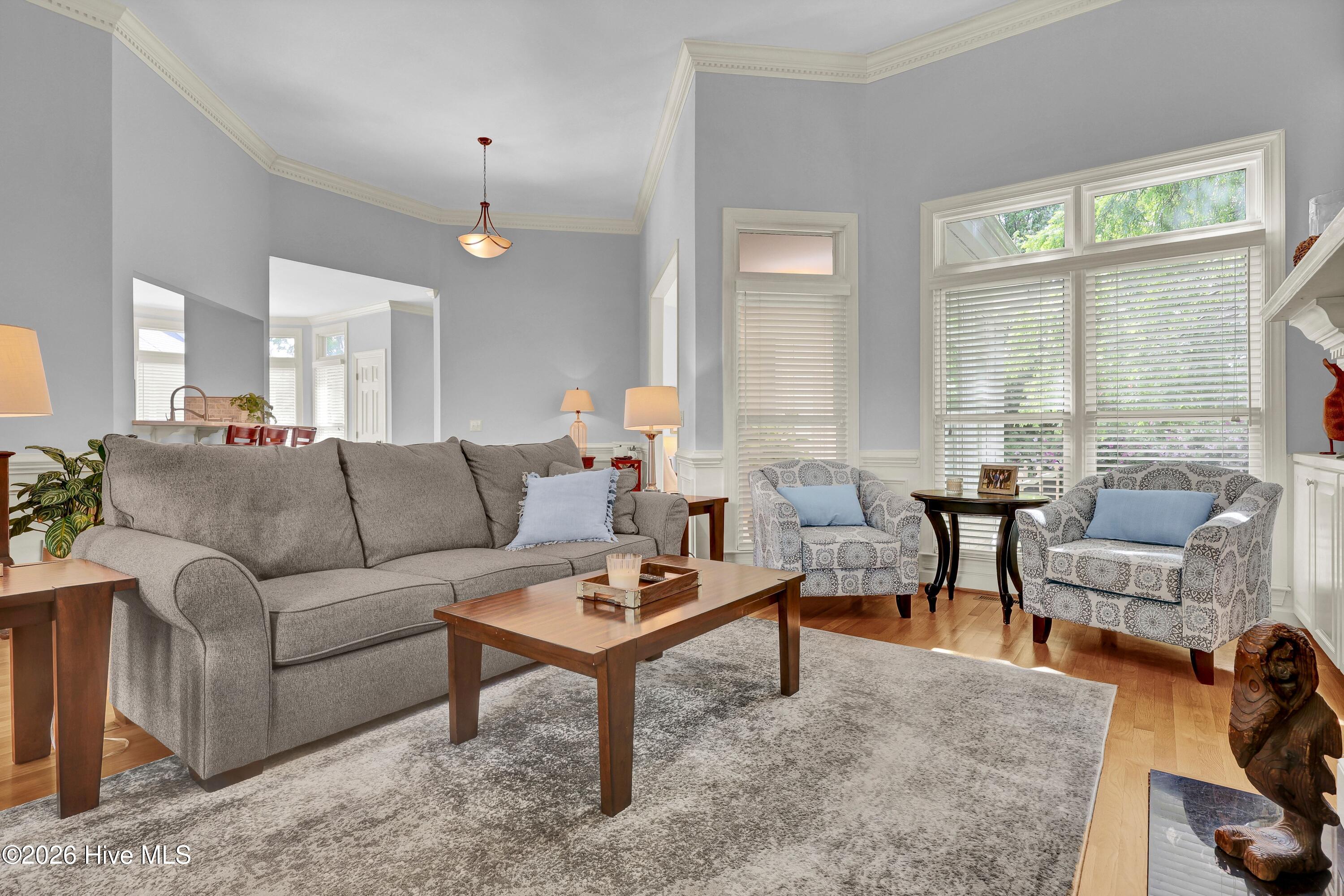804 Oak Creek Place