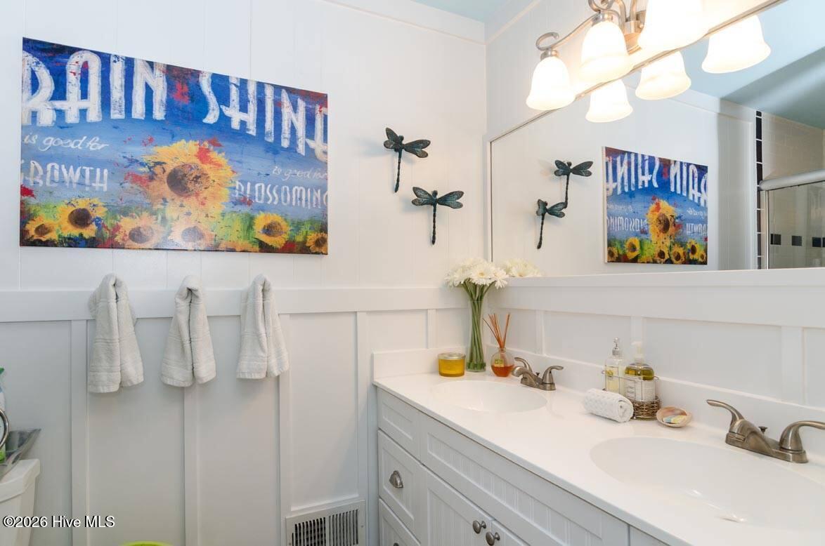 2 W Henderson Street