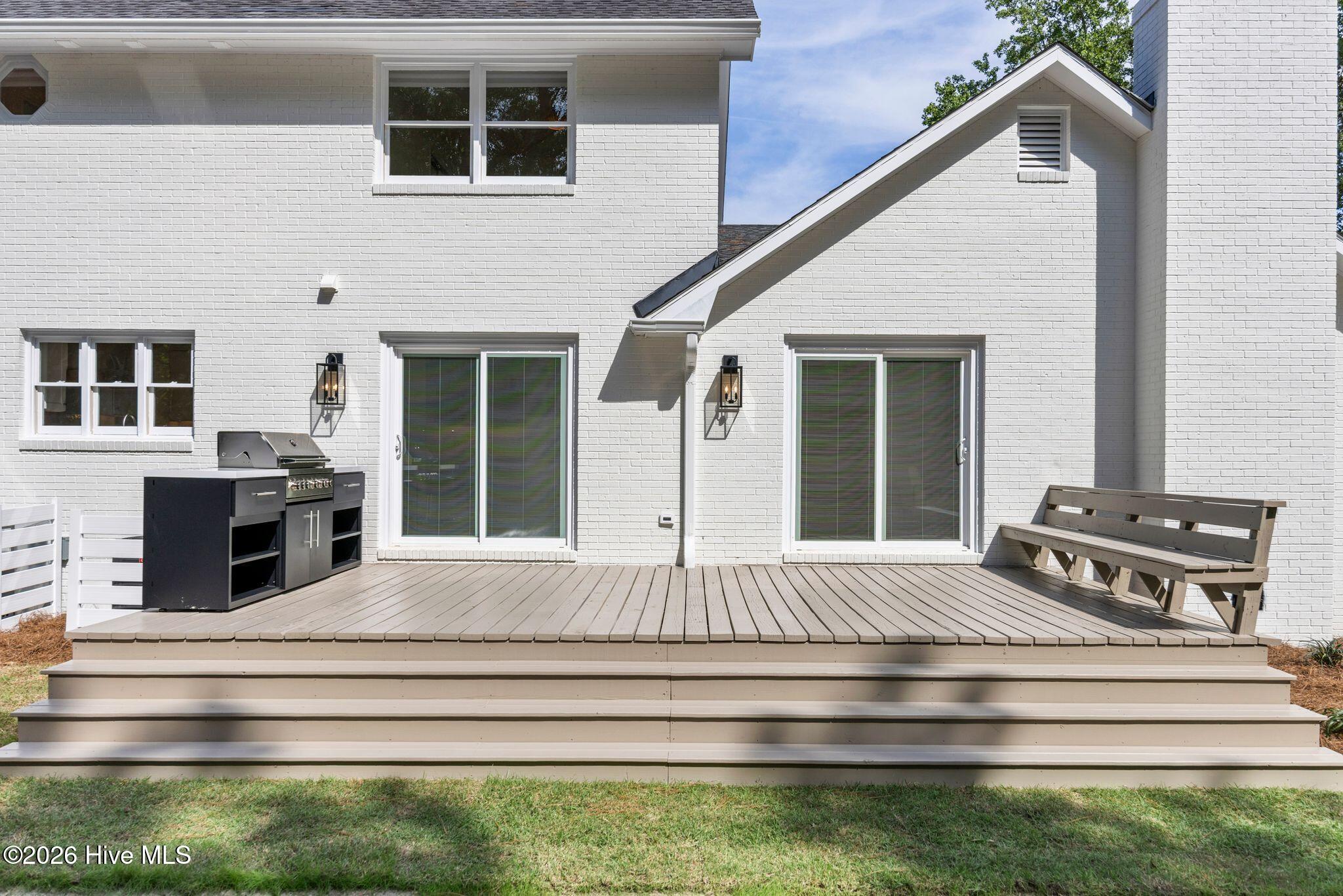 5748 Oak Bluff Lane