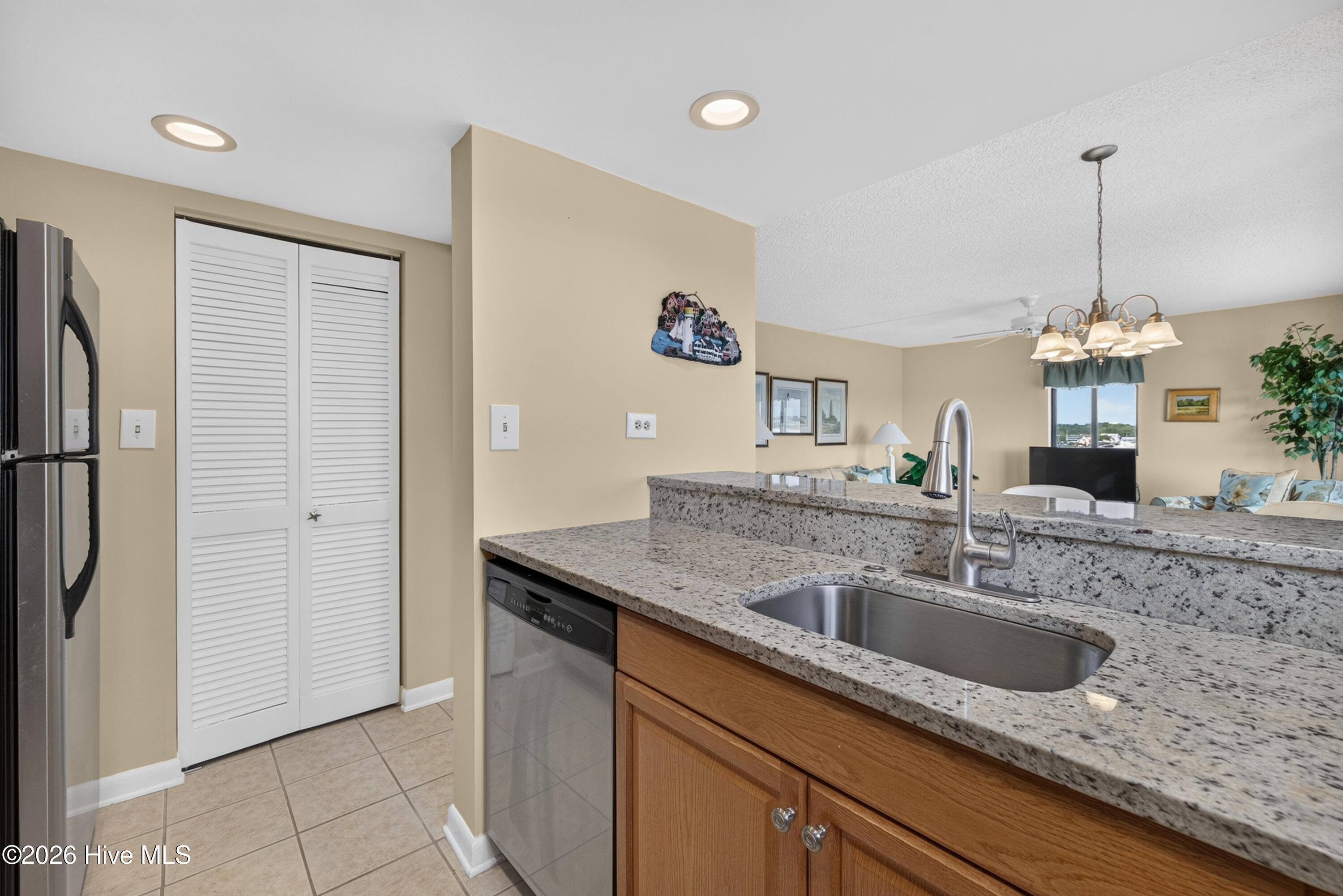 322 Causeway Drive Ste 601