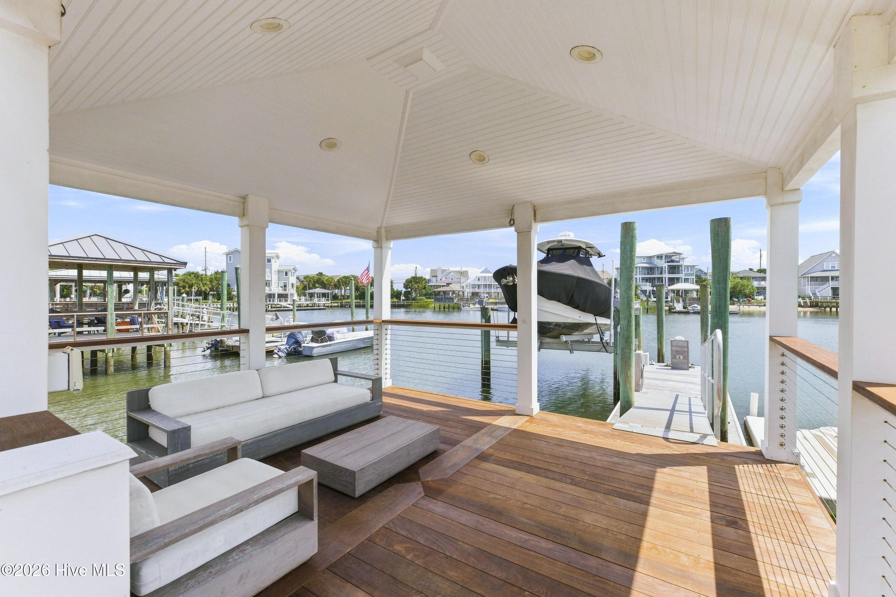 13 Bermuda Drive