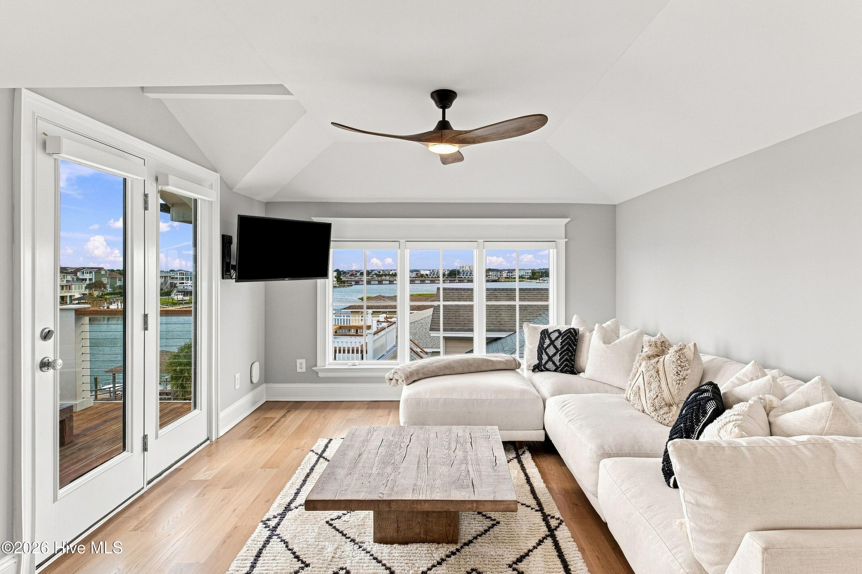 13 Bermuda Drive