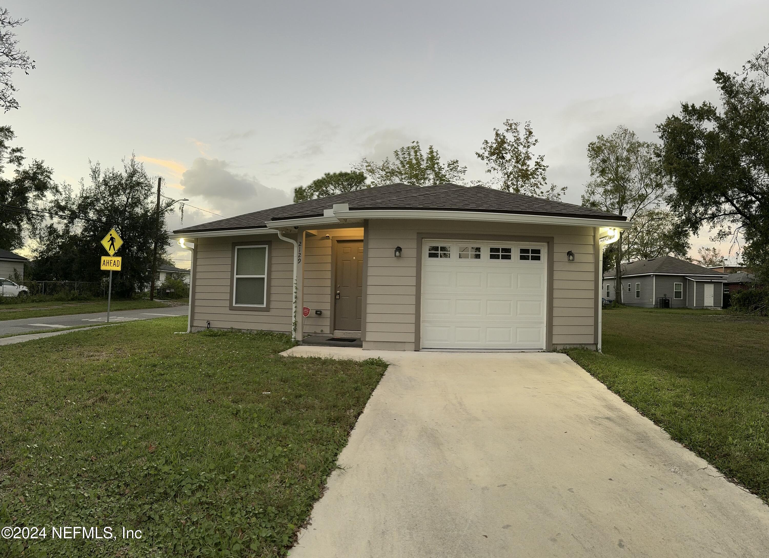 2129 YULEE Street