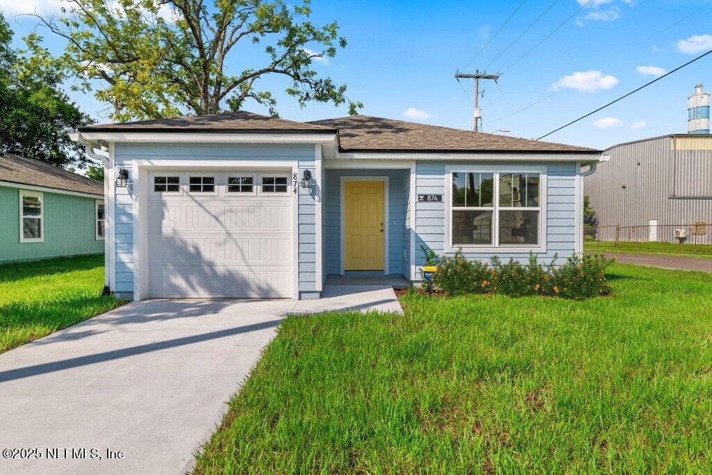 868 ROBINSON Avenue