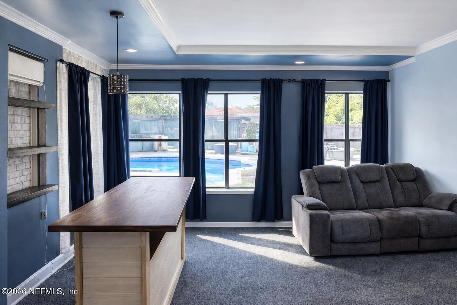 3930 UNIVERSITY CLUB Boulevard