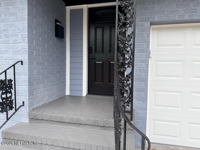 1611 W 27TH Street