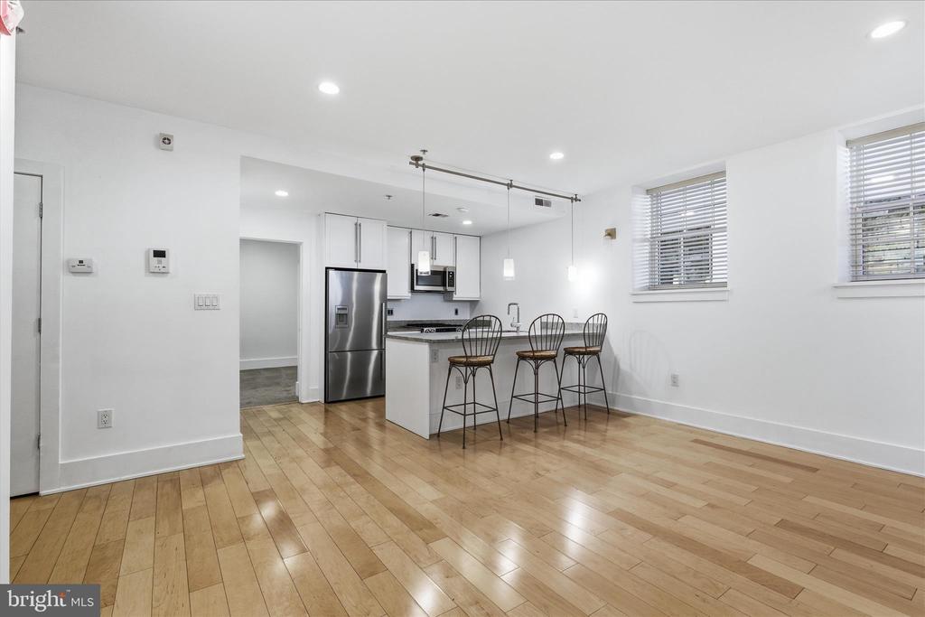 2818 CONNECTICUT AVENUE NW Unit: 5