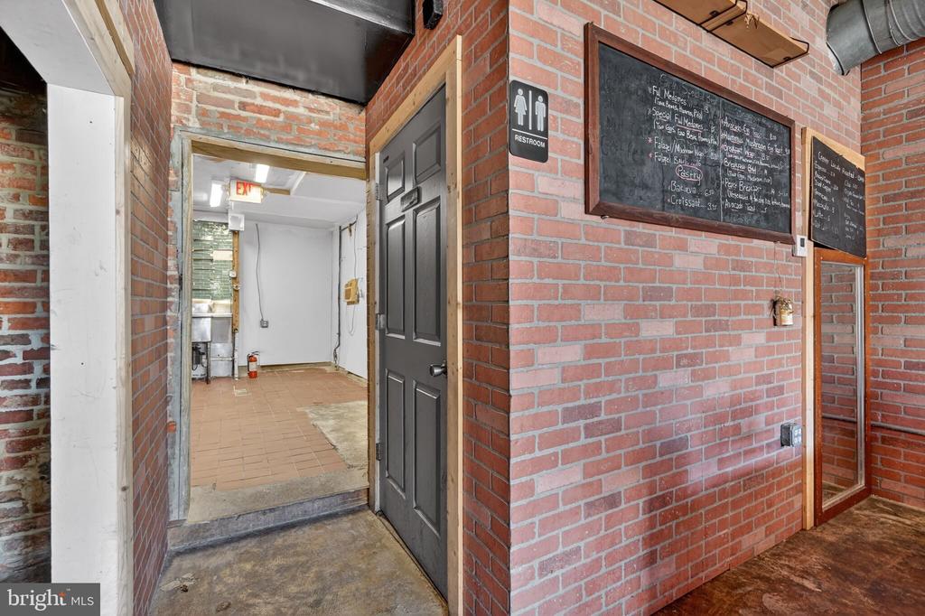 1701 6TH STREET NW