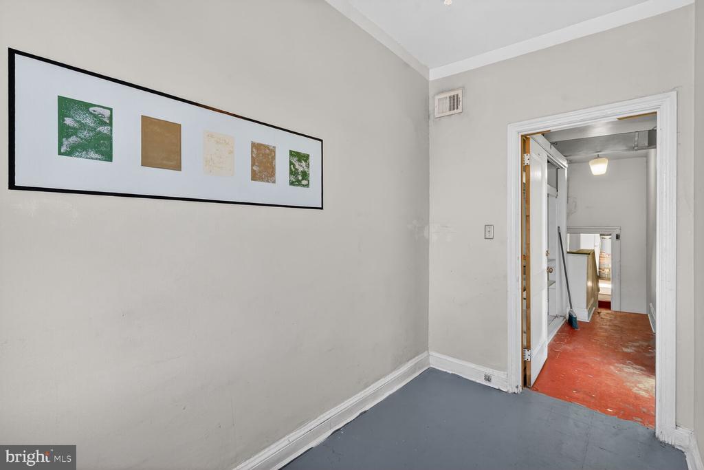 1701 6TH STREET NW Unit: UPPER LEVEL