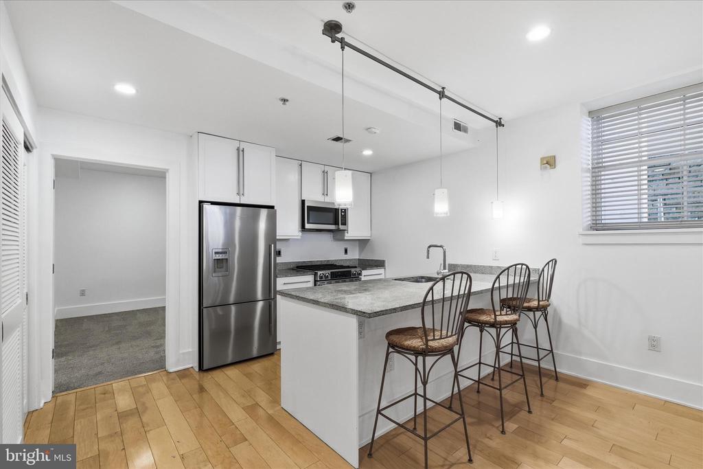2818 CONNECTICUT AVENUE NW Unit: 5