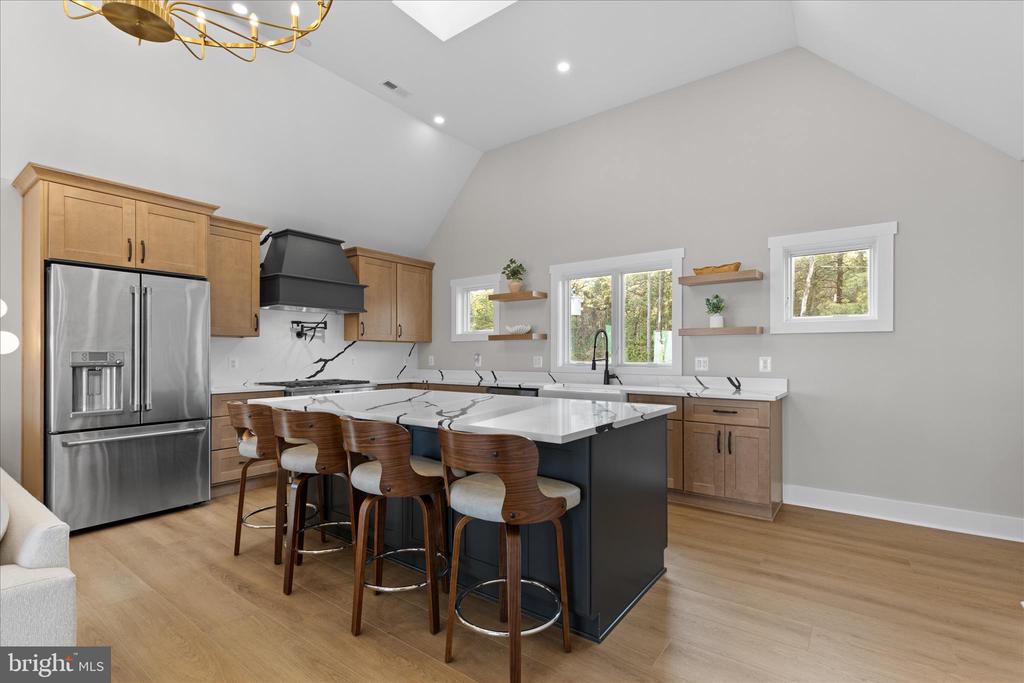 16242 THOMAS ROAD