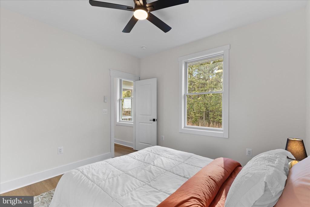 16242 THOMAS ROAD