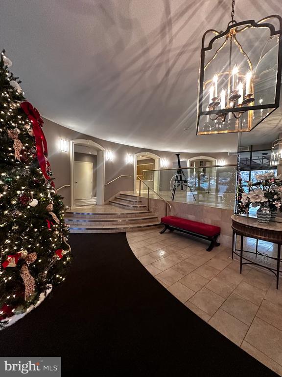 8360 GREENSBORO DRIVE Unit: 809