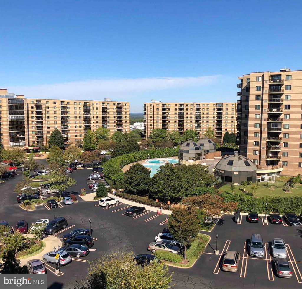 8360 GREENSBORO DRIVE Unit: 809
