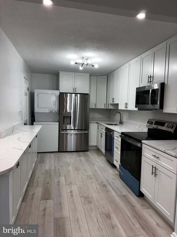 8360 GREENSBORO DRIVE Unit: 809