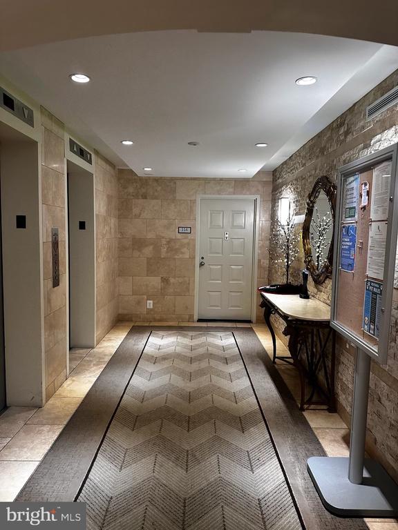 8360 GREENSBORO DRIVE Unit: 809
