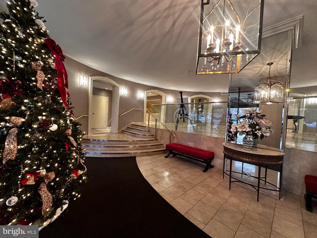 8360 GREENSBORO DRIVE Unit: 809