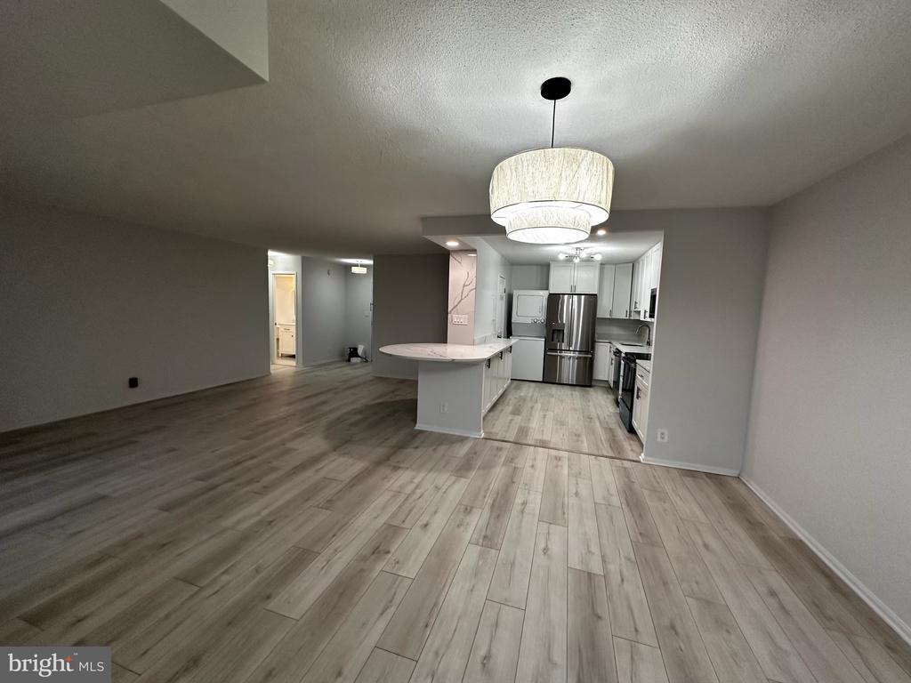 8360 GREENSBORO DRIVE Unit: 809