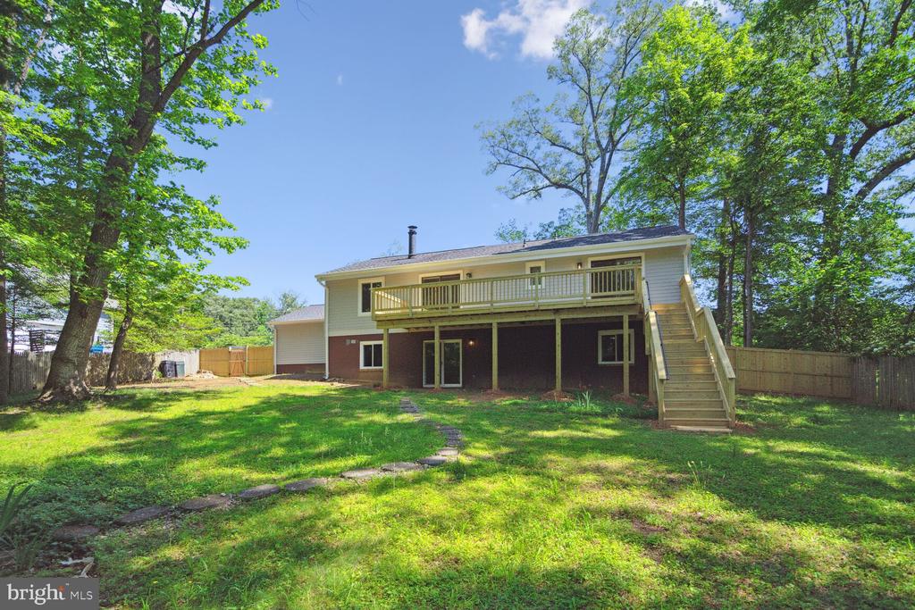 8209 IDYLWOOD ROAD