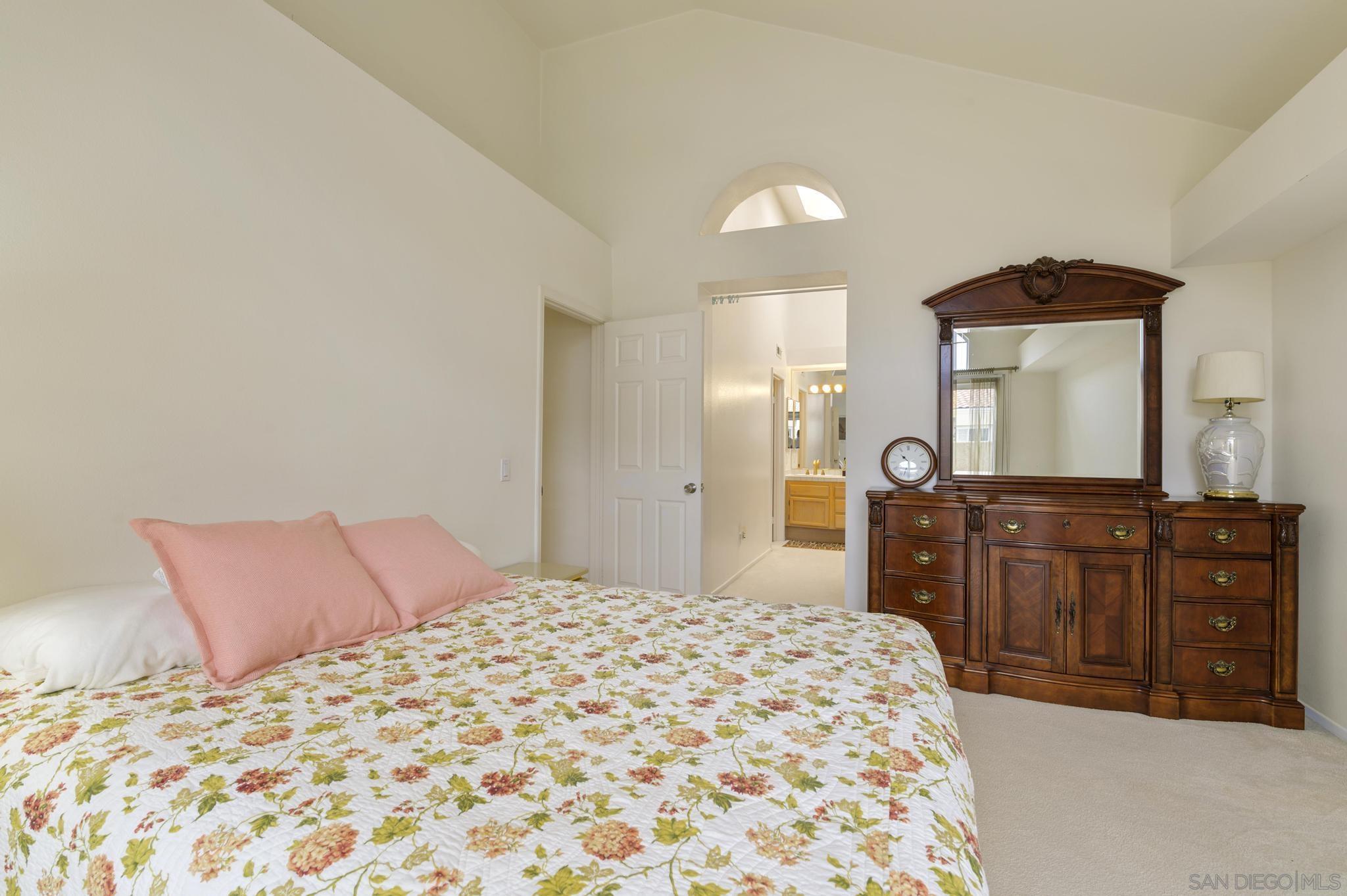 12175 Royal Lytham Row
