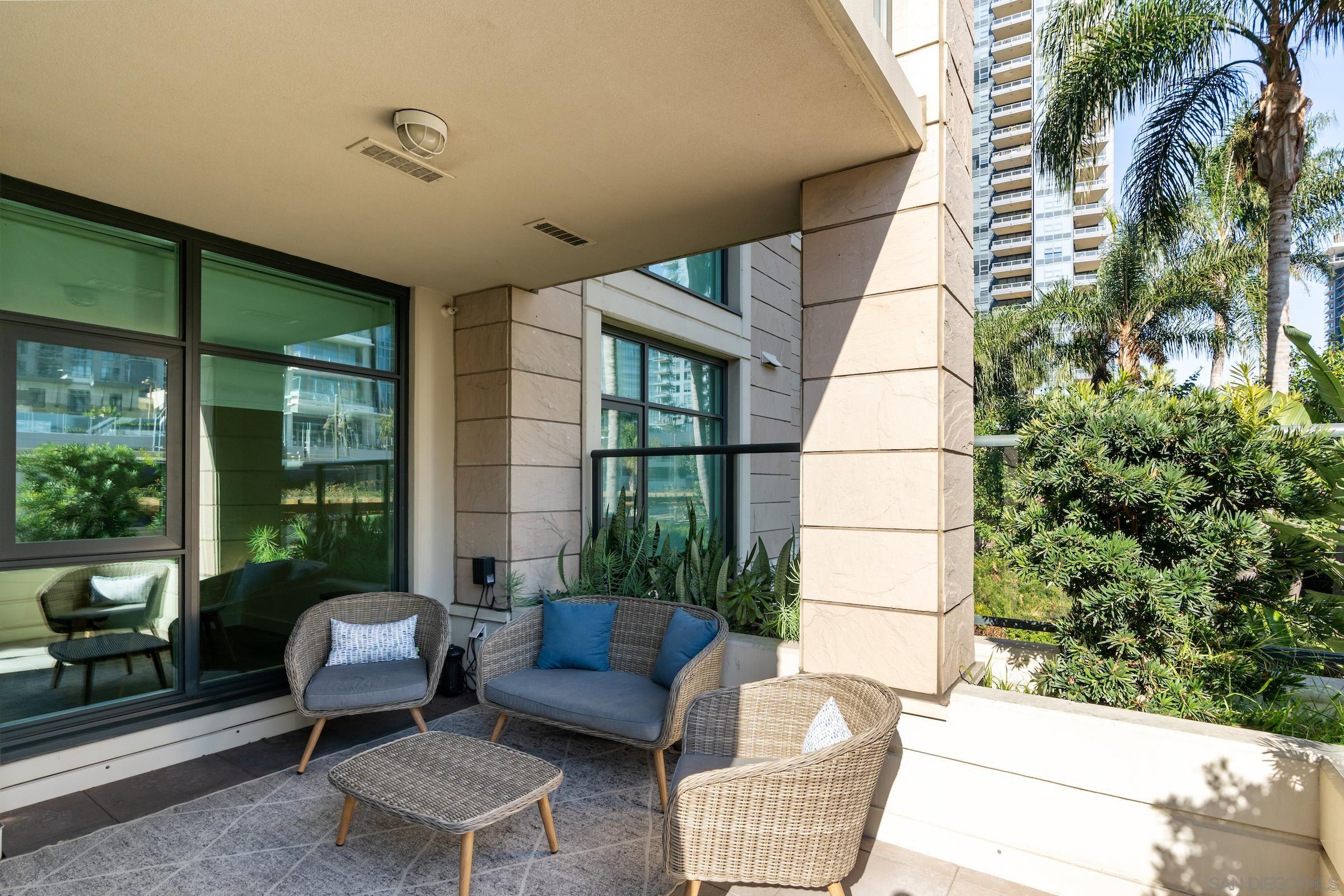 1205 Pacific Hwy # 203