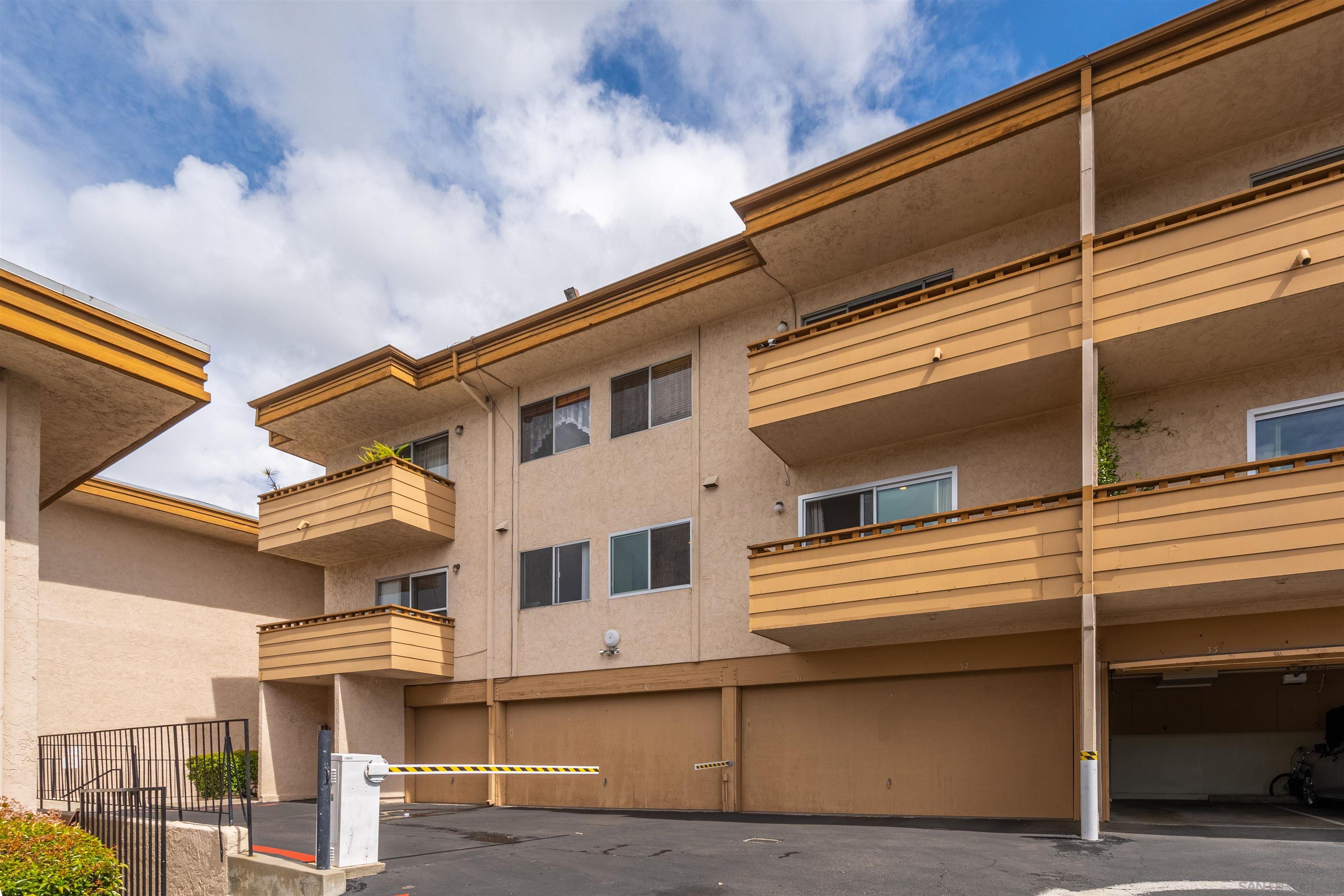 6665 Mission Gorge Rd # E2