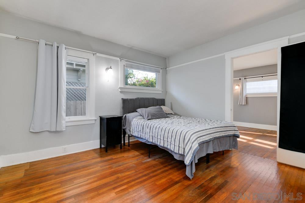 Craftsman Duplex Hillcrest 