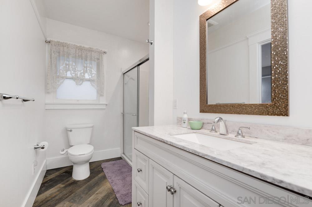 Craftsman Duplex Hillcrest 