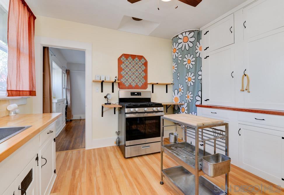 Craftsman Duplex Hillcrest 
