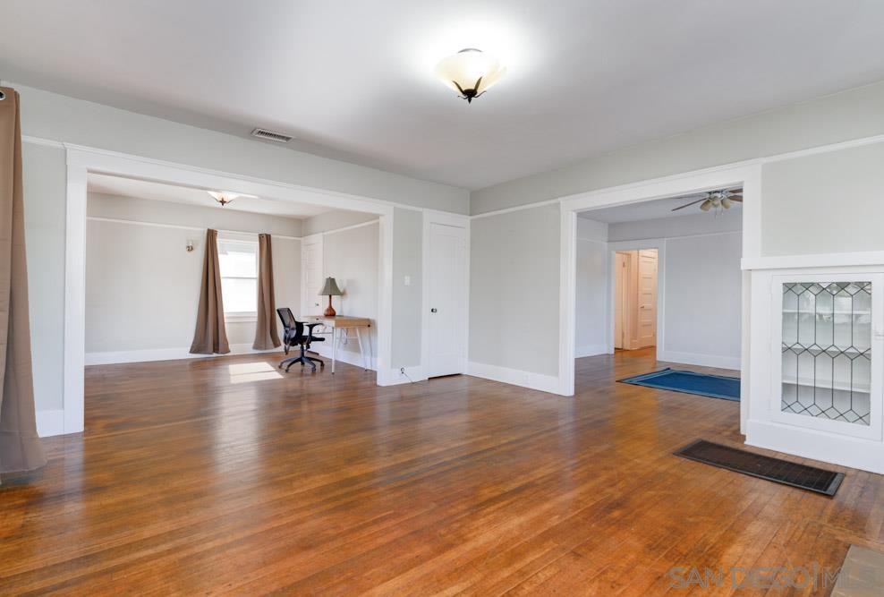 Craftsman Duplex Hillcrest 